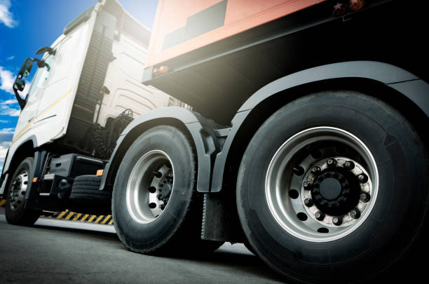 istock truck transportation 1141034409