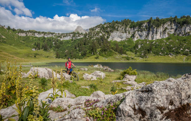 istock Mountainbiking the  Arlberg mountains 1141035930