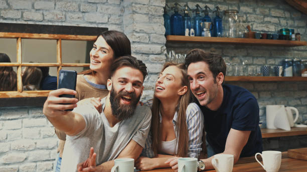 istock Chilling with friends 1141093760