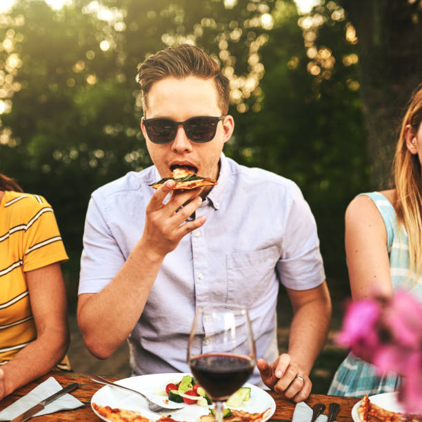 istock Pizza tastes even better with friends 1141119226