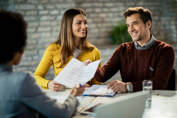 istock We will be glad to sign a contract with you! 1141152760