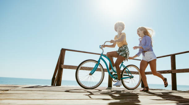 istock Friends enjoying their summer vacation 1141197843