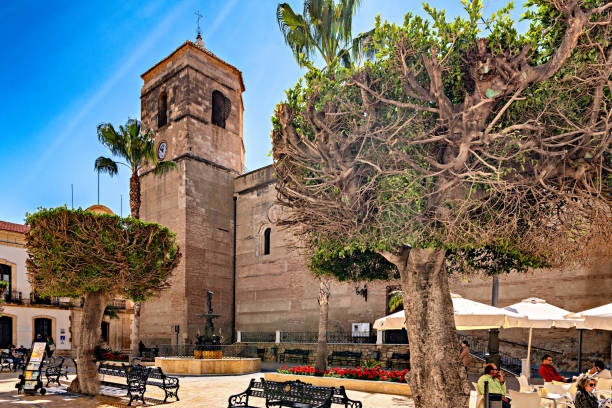 arquitectura da cidade velha vera em almeria, spain. - spain tower town square andalusia - fotografias e filmes do acervo