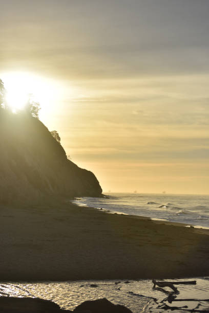 istock Sunrise at Hendry's Beach in Santa Barbara 1141211252