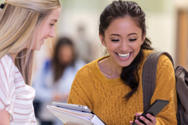 istock Teens share party photos on social media 1141239367