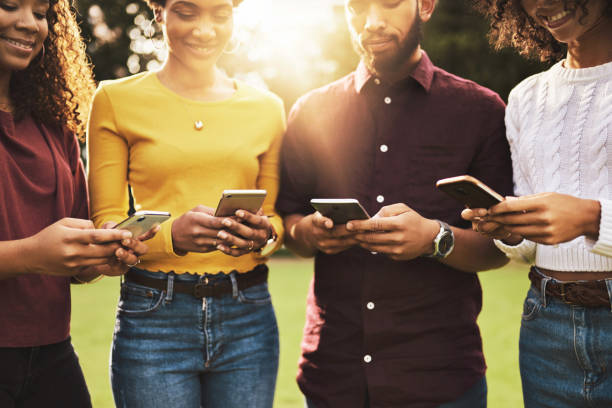 istock There's always a text to respond to 1141250519