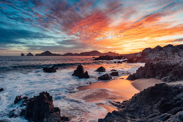 istock Sunset in Cabo San Lucas 1141275471