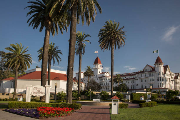 eingang hotel del coronado - hotel del coronado stock-fotos und bilder