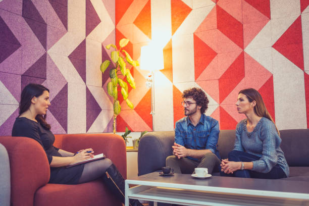 istock Pregnant female counsellor 1141317045