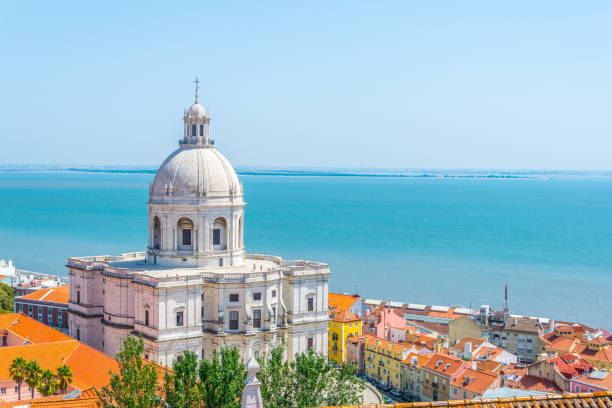 aerial view of the national pantheon in lisbon, portugal - traditional culture religion church travel imagens e fotografias de stock