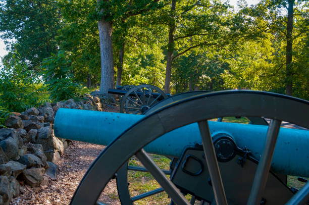konfederackie cannon seminary ridge - american civil war battle conflict gettysburg national military park zdjęcia i obrazy z banku zdjęć