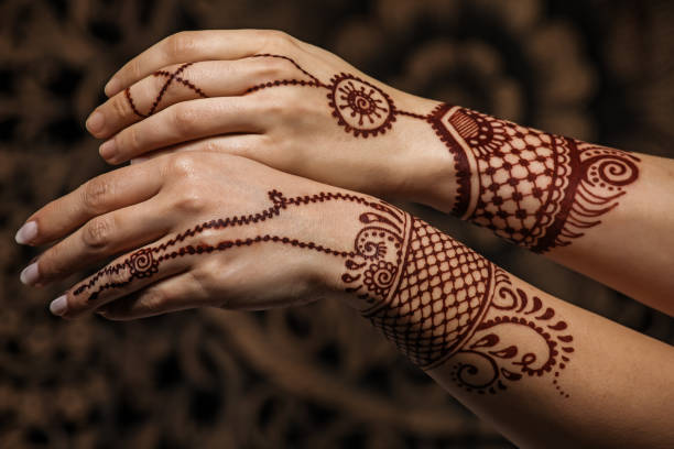 henna tattoo - henna tattoo indian culture tattoo hinduism imagens e fotografias de stock