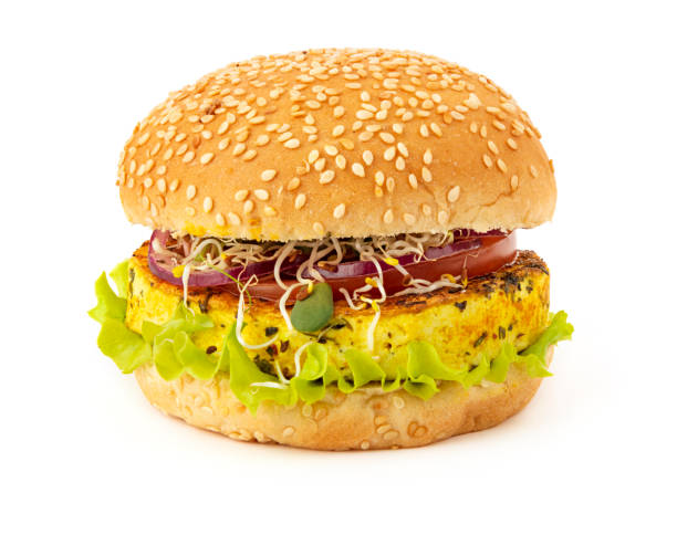 hamburguesa vegana sana con queso de tofu a la plancha y verduras sobre fondo blanco - hamburguesa vegetariana fotografías e imágenes de stock