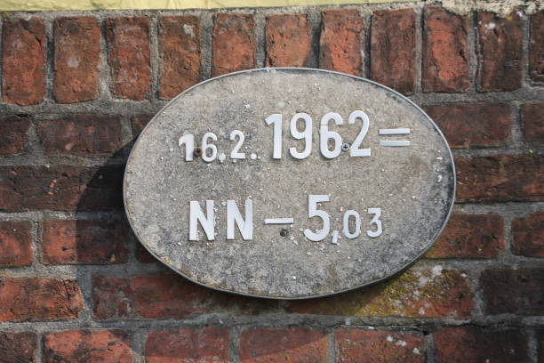 istock Flood mark of a storm surge 1141364427