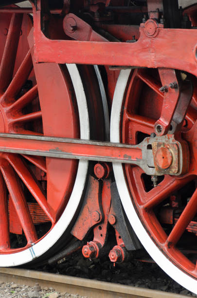 szczegóły ze starego koła lokomotywy parowej - royal train zdjęcia i obrazy z banku zdjęć