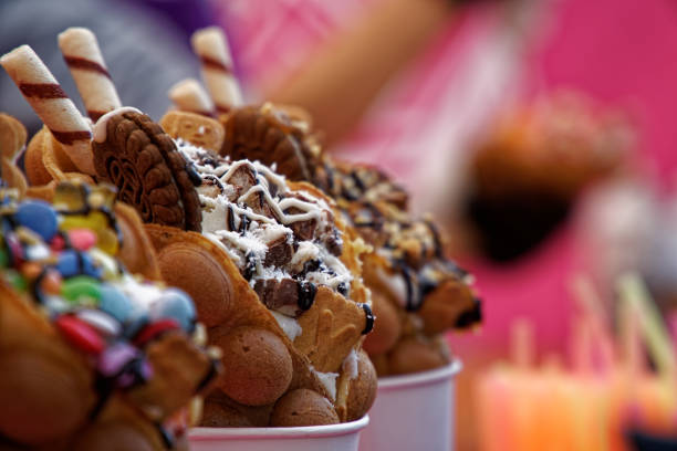 fresh sweet bakery with candies and ice cream, street food - wheat pasta flour italy imagens e fotografias de stock