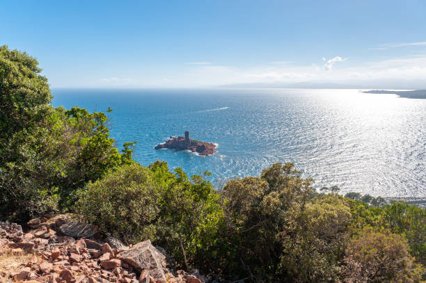 istock Landscape at Cap du Dramont with Ile d'Or island 1141429329