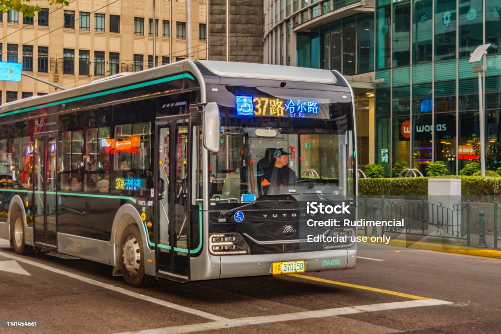 Public bus, Pudong, Shanghái - Foto de stock de Shanghái libre de derechos