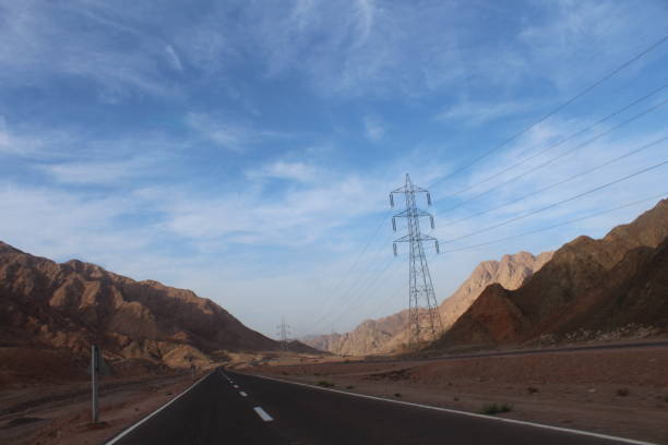 istock Road to the great mountain 1141464765