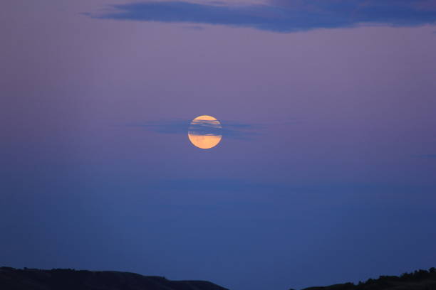 istock August Super Moon Scenery by Andrea Lawrence C 1020377 Saskatchewan 1141529608