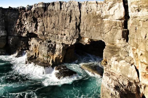istock Cliff formation in Cascais called The Boca do Inferno 1141541708
