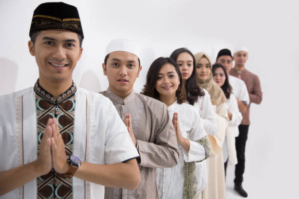 istock men and woman muslim eid mubarak 1141582173