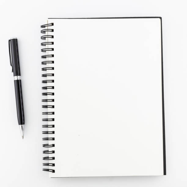 vista superior, caderno vazio em um fundo branco. - book black isolated on white note pad - fotografias e filmes do acervo
