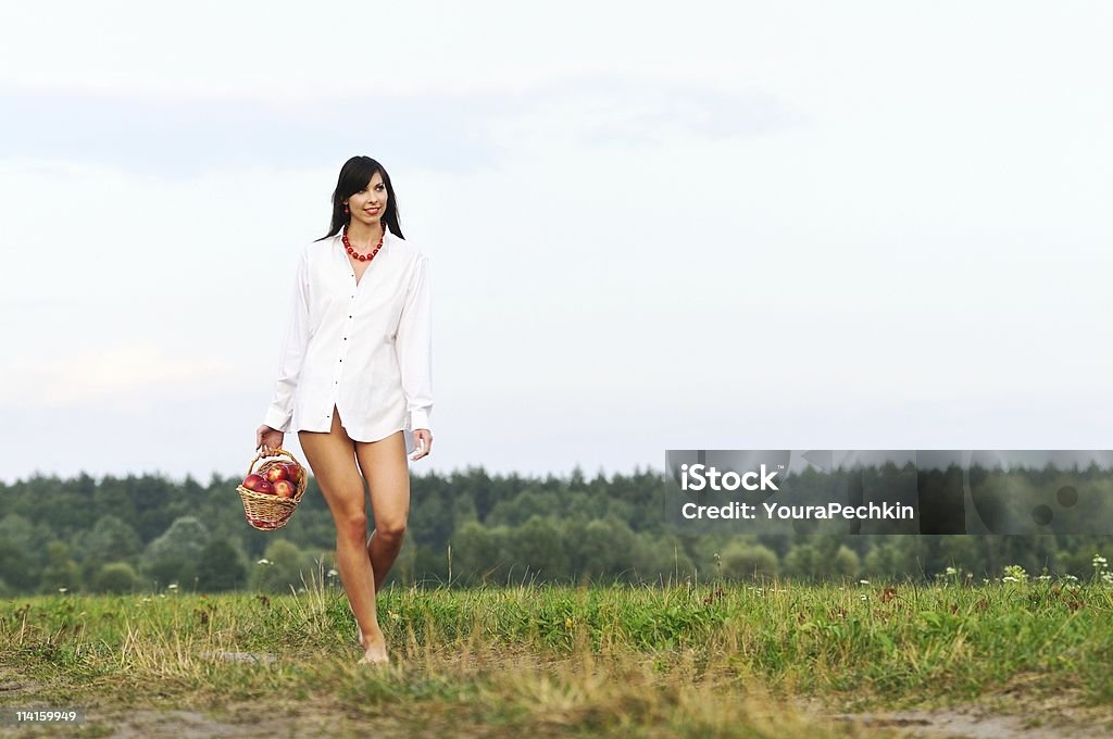 Walking Mädchen - Lizenzfrei Gesunder Lebensstil Stock-Foto