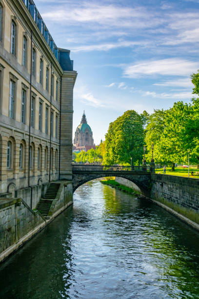 istock Town hall in Hannover behind Leine creek, Germany 1141659828