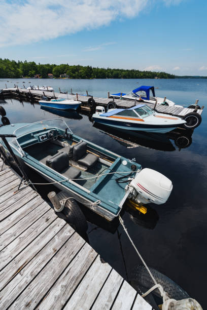 istock Cottage Country Marina 1141685794