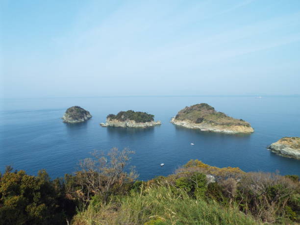 istock Japan wakayama saika saikazaki  Promontory drone 1141705821