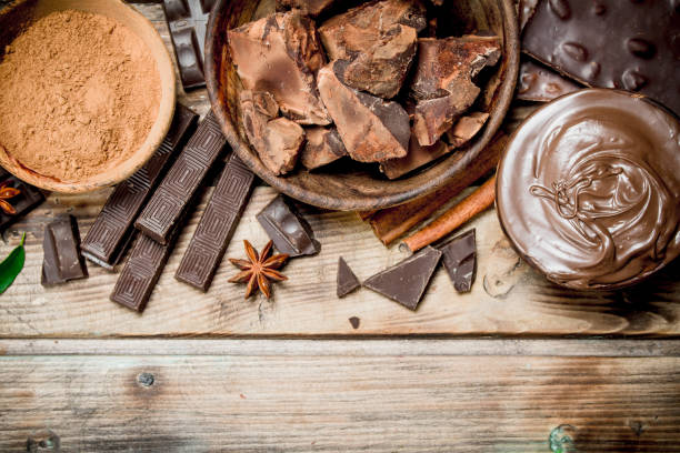istock Chunks of crushed chocolate with chocolate paste and ground cocoa. 1141711508