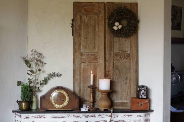 istock Candlelight on mantelpiece 1141718878