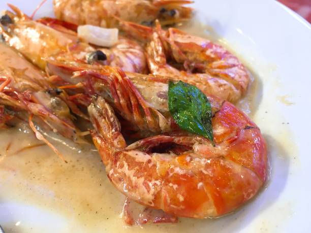 istock Garlic butter shrimp 1141750356