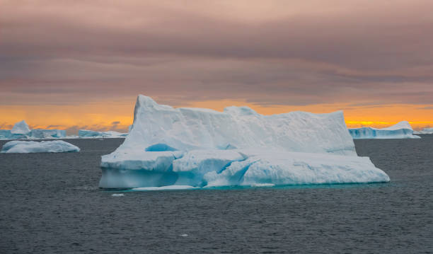 istock Iceberg Antartic landescape 1141777329