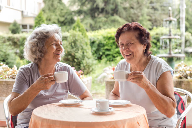 istock Senior women drinking coffee 1141817666