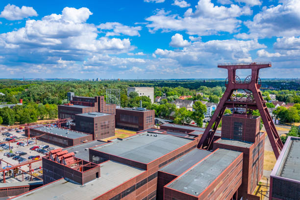 vue aérienne du complexe industriel de zollverein à essen, allemagne - 7656 photos et images de collection