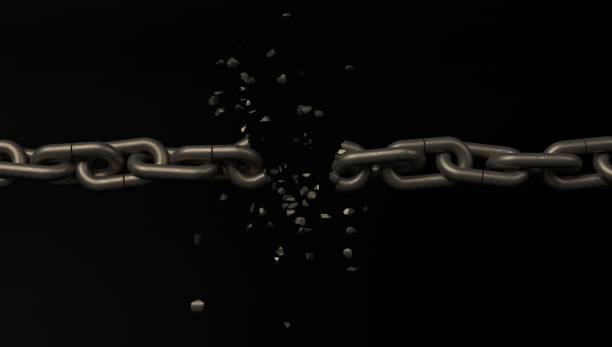 istock Broken chain part among metal parts 1141942865