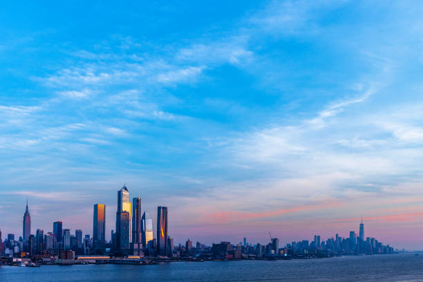istock Manhattan sunset, New York City 1141957544
