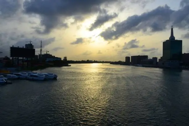 Lagos, Nigeria: Five Cowries Creek seen from Falamo Bridge - Lagos Island on the left and Victoria Island on right with the Civic Center Tower