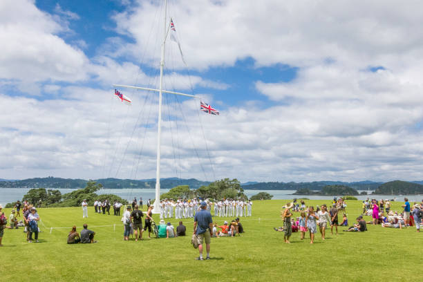 maori celebrano il waitangi day - waitangi day foto e immagini stock