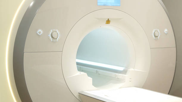 tomografía computarizada, máquina de escáner mri en el hospital - computed fotografías e imágenes de stock