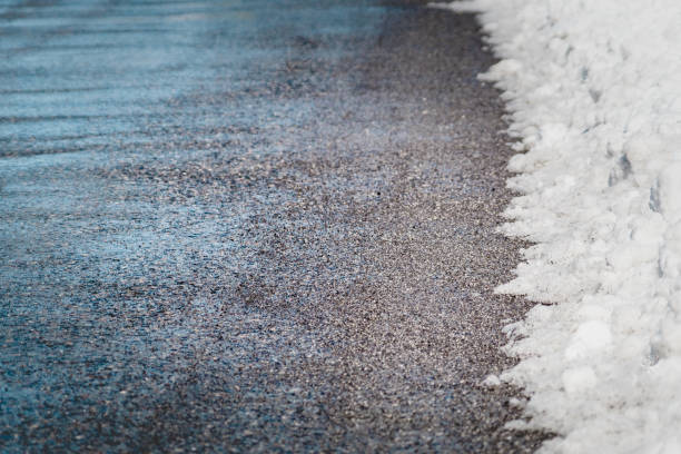 istock Snow and melting of melting snow 1142026387