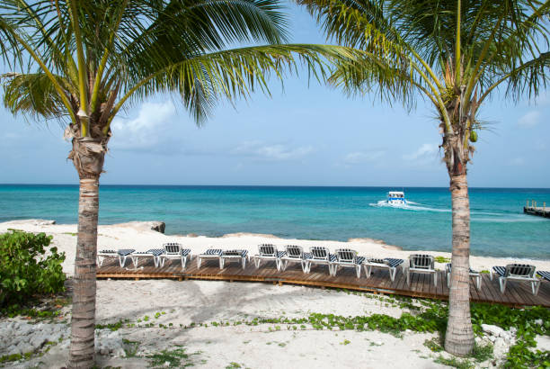 istock Grand Turk Island Tourist Beach 1142026955
