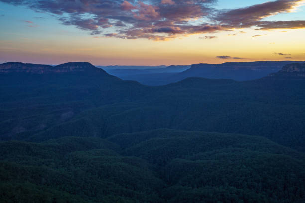 istock sunset at three sisters lookout, blue mountains, australia 49 1142039640