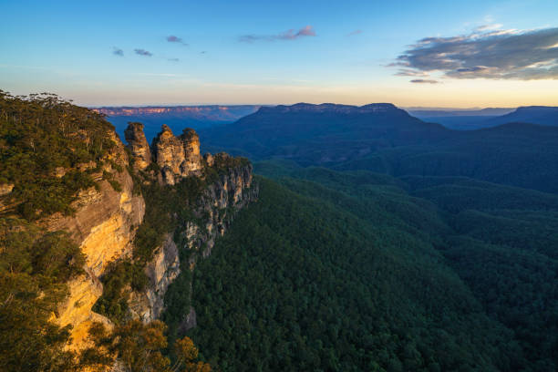 istock sunset at three sisters lookout, blue mountains, australia 26 1142042536