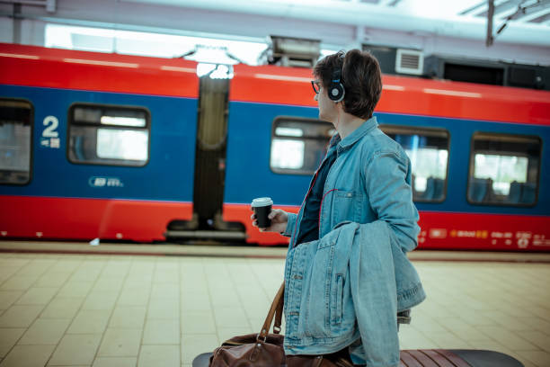 istock Traveler leaving city 1142058492