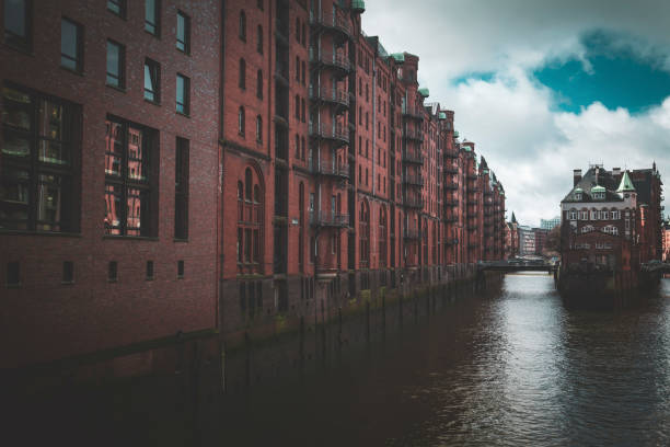 istock Hamburg landmark Water Castle 1142099801