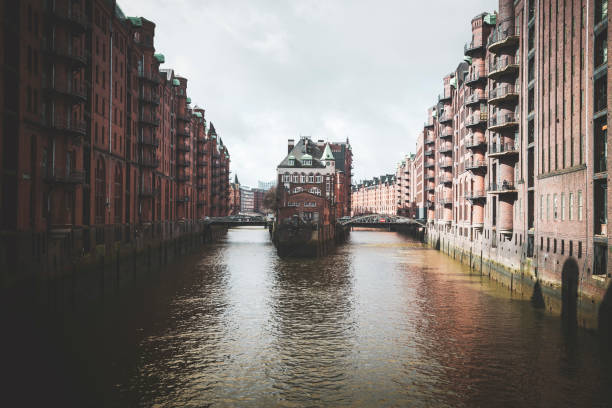 istock Hamburg landmark Water Castle 1142099803