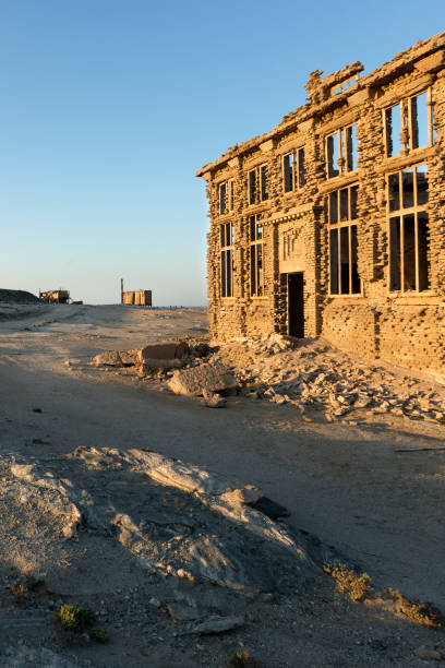 istock Ghost town abandon building at Elizabeth bay, Kolmanskop, Luderitz, Namibia. 1142114812